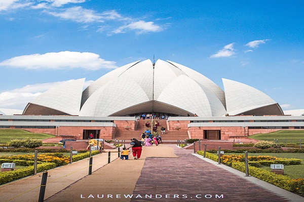 aligarh to delhi cabs